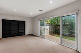 https://images.listonce.com.au/custom/160x/listings/217-central-avenue-croydon-south-vic-3136/114/01700114_img_02.jpg?Mas_5d0L8Fo