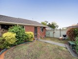 https://images.listonce.com.au/custom/160x/listings/217-ervin-road-kilsyth-vic-3137/359/01525359_img_03.jpg?ezjxeEpew-k