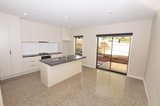 https://images.listonce.com.au/custom/160x/listings/217-greenville-street-mooroolbark-vic-3138/324/01720324_img_06.jpg?dt6v6DPkMbE
