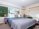 https://images.listonce.com.au/custom/160x/listings/217-morelle-court-mooroolbark-vic-3138/438/01526438_img_06.jpg?5RMBjPOBLUY