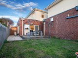 https://images.listonce.com.au/custom/160x/listings/217-morelle-court-mooroolbark-vic-3138/438/01526438_img_11.jpg?lIO7jsVfQ5A