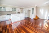 https://images.listonce.com.au/custom/160x/listings/217-mountain-view-rd-greensborough-vic-3088/237/01984237_img_02.jpg?qJSCYbqfI8o