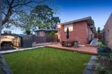 https://images.listonce.com.au/custom/160x/listings/217-wendover-court-mount-waverley-vic-3149/468/01118468_img_10.jpg?6QtZhQknRFg