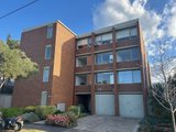 https://images.listonce.com.au/custom/160x/listings/2172-patterson-street-middle-park-vic-3206/224/01783224_img_06.jpg?rfIeaH7qEqU