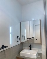 https://images.listonce.com.au/custom/160x/listings/2175-collins-street-thornbury-vic-3071/595/01899595_img_06.jpg?g4Rc0Twrq3I