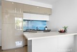 https://images.listonce.com.au/custom/160x/listings/21781-riversdale-road-hawthorn-vic-3122/894/01683894_img_05.jpg?qGQpPUJKBaI