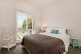 https://images.listonce.com.au/custom/160x/listings/2179-ocean-beach-road-sorrento-vic-3943/808/01145808_img_09.jpg?y_5zwj567zA