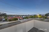 https://images.listonce.com.au/custom/160x/listings/218-clifford-street-glen-waverley-vic-3150/058/01779058_img_12.jpg?a4AyXFej5WU