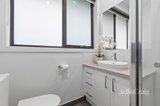 https://images.listonce.com.au/custom/160x/listings/218-helene-street-eltham-vic-3095/320/01846320_img_11.jpg?JsvDy4qWNKk
