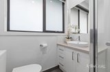 https://images.listonce.com.au/custom/160x/listings/218-helene-street-eltham-vic-3095/872/01809872_img_11.jpg?BSpW6PJ_Vig