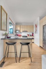 https://images.listonce.com.au/custom/160x/listings/218-hope-street-brunswick-west-vic-3055/053/01165053_img_17.jpg?kR8MoGYzdsE