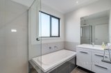 https://images.listonce.com.au/custom/160x/listings/218-panorama-drive-forest-hill-vic-3131/325/01422325_img_10.jpg?OWXkH_-WEDI