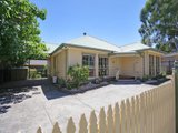 https://images.listonce.com.au/custom/160x/listings/218-pascoe-avenue-croydon-vic-3136/666/00620666_img_01.jpg?vqhpW0V5HpE