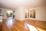 https://images.listonce.com.au/custom/160x/listings/218-shoobra-road-elsternwick-vic-3185/289/01929289_img_02.jpg?ZajAubwUipM