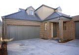 https://images.listonce.com.au/custom/160x/listings/218-shoobra-road-elsternwick-vic-3185/289/01929289_img_05.jpg?unssLN2QsO4