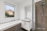 https://images.listonce.com.au/custom/160x/listings/219-como-court-dromana-vic-3936/189/01918189_img_11.jpg?Bm7oqpqz5Ho