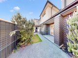 https://images.listonce.com.au/custom/160x/listings/219-green-street-airport-west-vic-3042/402/01736402_img_07.jpg?y44FvL0hzho