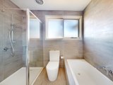 https://images.listonce.com.au/custom/160x/listings/219-green-street-airport-west-vic-3042/402/01736402_img_09.jpg?9pK6CKA5NjE
