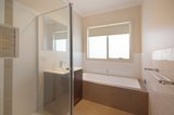 https://images.listonce.com.au/custom/160x/listings/219-mcneill-avenue-east-geelong-vic-3219/877/01796877_img_06.jpg?WDIUPBmjvNo