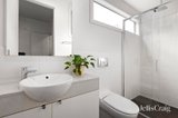 https://images.listonce.com.au/custom/160x/listings/219-ruskin-street-elwood-vic-3184/187/01986187_img_08.jpg?ubJ1bWM56Wo