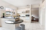 https://images.listonce.com.au/custom/160x/listings/219-stewart-street-ormond-vic-3204/063/01809063_img_04.jpg?OThUiRVqzqU