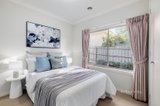 https://images.listonce.com.au/custom/160x/listings/2190-lawrence-road-mount-waverley-vic-3149/004/01545004_img_08.jpg?70_hwWn1NHw