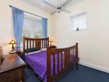 https://images.listonce.com.au/custom/160x/listings/2194-page-street-middle-park-vic-3206/565/01087565_img_06.jpg?LoFZqyZdA1U