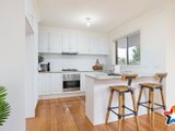 https://images.listonce.com.au/custom/160x/listings/21a-cameron-road-croydon-vic-3136/525/01529525_img_05.jpg?ANe-nyGVXzw