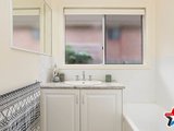 https://images.listonce.com.au/custom/160x/listings/21a-cameron-road-croydon-vic-3136/525/01529525_img_11.jpg?jBKR1PffWa0