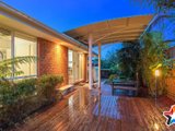 https://images.listonce.com.au/custom/160x/listings/21a-cameron-road-croydon-vic-3136/525/01529525_img_14.jpg?DyBp9WE411k