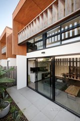 https://images.listonce.com.au/custom/160x/listings/21a-campbell-grove-northcote-vic-3070/230/01436230_img_10.jpg?c1GoJywPI5g