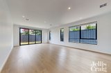 https://images.listonce.com.au/custom/160x/listings/21a-duke-street-avondale-heights-vic-3034/833/01632833_img_02.jpg?7WvWzeBW9ps