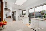 https://images.listonce.com.au/custom/160x/listings/21a-jackson-street-forest-hill-vic-3131/088/01971088_img_04.jpg?dXn1CcHQq8Y