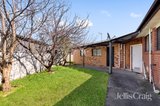 https://images.listonce.com.au/custom/160x/listings/21a-mortlake-avenue-dallas-vic-3047/493/01977493_img_09.jpg?VXpDEMt2wno