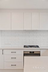 https://images.listonce.com.au/custom/160x/listings/21a-service-road-blackburn-vic-3130/094/01937094_img_08.jpg?QJ3Hll09558