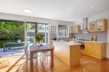 https://images.listonce.com.au/custom/160x/listings/21a-spring-road-malvern-vic-3144/401/01051401_img_05.jpg?9bQCoSJM7cM