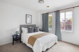 https://images.listonce.com.au/custom/160x/listings/21d-tovan-akas-avenue-bentleigh-vic-3204/942/01583942_img_07.jpg?zlptKwEqELs