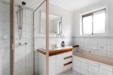 https://images.listonce.com.au/custom/160x/listings/22-aanensen-court-montmorency-vic-3094/084/01453084_img_10.jpg?eNm4InDKuv4