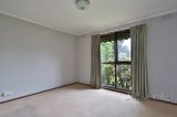https://images.listonce.com.au/custom/160x/listings/22-aldrin-drive-mount-waverley-vic-3149/167/01818167_img_06.jpg?OwkZyCyR868