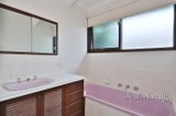 https://images.listonce.com.au/custom/160x/listings/22-aldrin-drive-mount-waverley-vic-3149/167/01818167_img_07.jpg?OwkZyCyR868