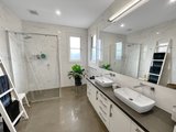 https://images.listonce.com.au/custom/160x/listings/22-alexandra-avenue-geelong-vic-3220/428/01828428_img_07.jpg?6fuTvNsBRaM