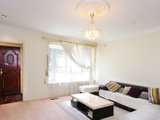 https://images.listonce.com.au/custom/160x/listings/22-aspinall-road-box-hill-north-vic-3129/733/01743733_img_03.jpg?sIdOIPxofWk