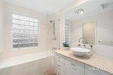 https://images.listonce.com.au/custom/160x/listings/22-aurum-crescent-ringwood-north-vic-3134/437/01989437_img_09.jpg?QH1RXF-2fcM