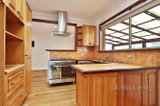 https://images.listonce.com.au/custom/160x/listings/22-bales-street-mount-waverley-vic-3149/785/01928785_img_08.jpg?299G4wMPQyU