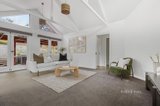 https://images.listonce.com.au/custom/160x/listings/22-balmoral-circuit-eltham-vic-3095/547/01724547_img_07.jpg?6RcPdG_I4L8