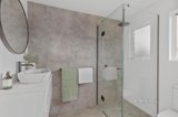 https://images.listonce.com.au/custom/160x/listings/22-balmoral-circuit-eltham-vic-3095/547/01724547_img_10.jpg?Z8JNVNKG37M