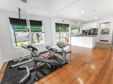 https://images.listonce.com.au/custom/160x/listings/22-beacon-hills-crescent-craigieburn-vic-3064/926/01531926_img_05.jpg?IHfEi5kpMp8