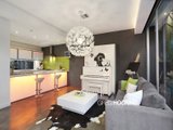 https://images.listonce.com.au/custom/160x/listings/22-benbow-street-yarraville-vic-3013/006/01203006_img_05.jpg?yQQ6XXTMayk