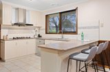 https://images.listonce.com.au/custom/160x/listings/22-bizley-street-mount-waverley-vic-3149/772/01702772_img_03.jpg?7DI2CDp-t10