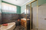 https://images.listonce.com.au/custom/160x/listings/22-buckingham-crescent-doncaster-vic-3108/589/01734589_img_08.jpg?z7QF_GORSAA